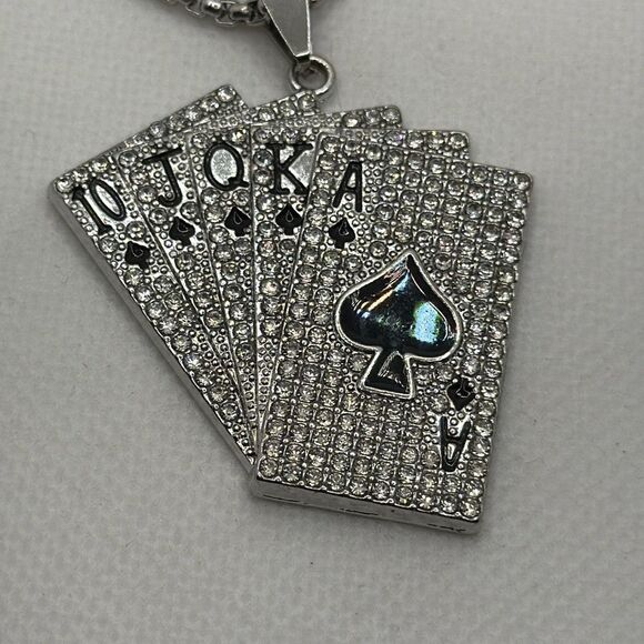 NWOT Royal flush pendant and chain - Picture 2 of 4